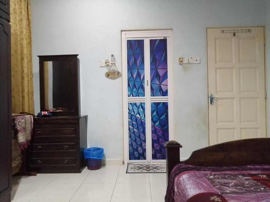 Sri Wang Homestay @ Арау Екстер'єр фото