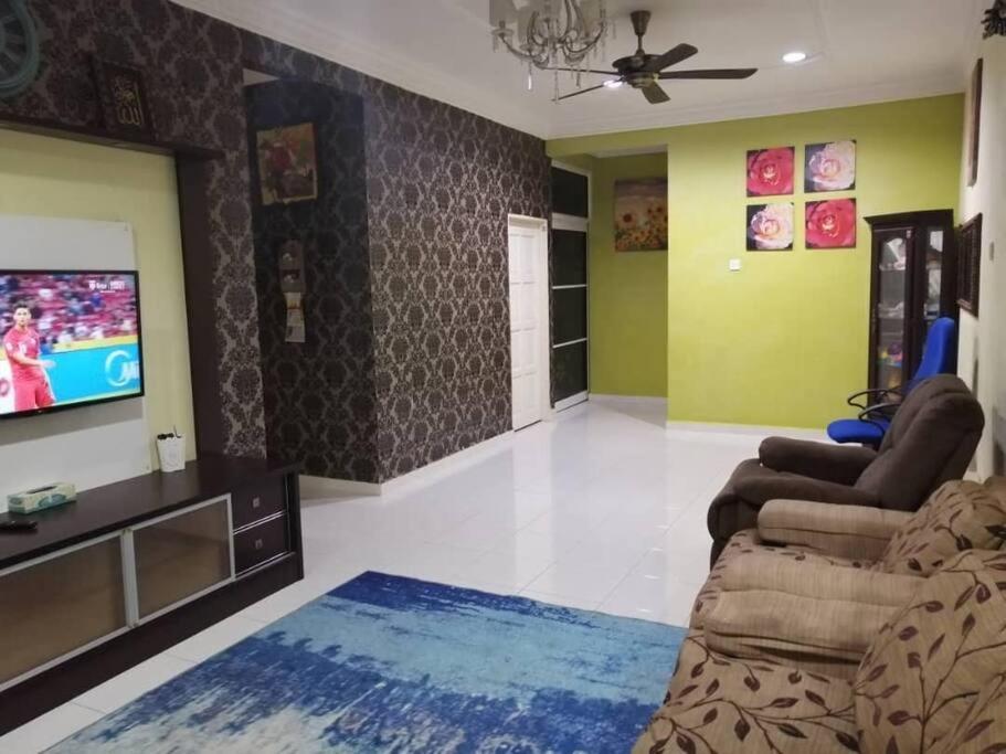Sri Wang Homestay @ Арау Екстер'єр фото